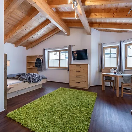 Ahornblick Im Johanna In Hippach-mayrhofen - Naehe Skipiste * Hippach