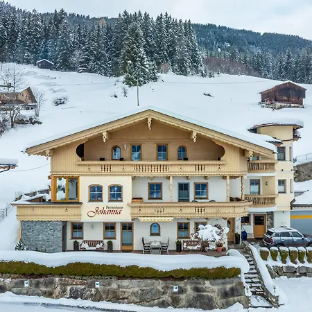 Ahornblick Im Johanna In Hippach-mayrhofen - Naehe Skipiste Apartament *